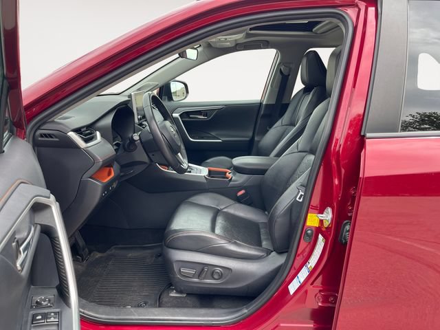 Used 2019 Toyota RAV4 Adventure w/ Cold Weather Package AWD/4WD image 9