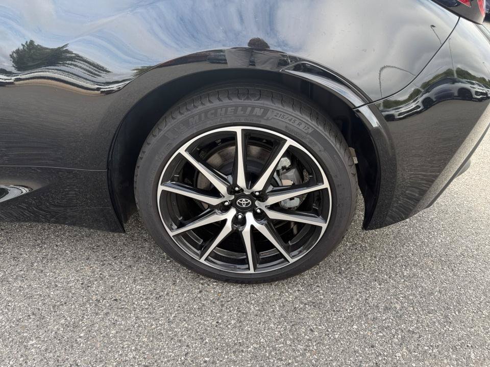 Used 2024 Toyota GR86 RWD image 22