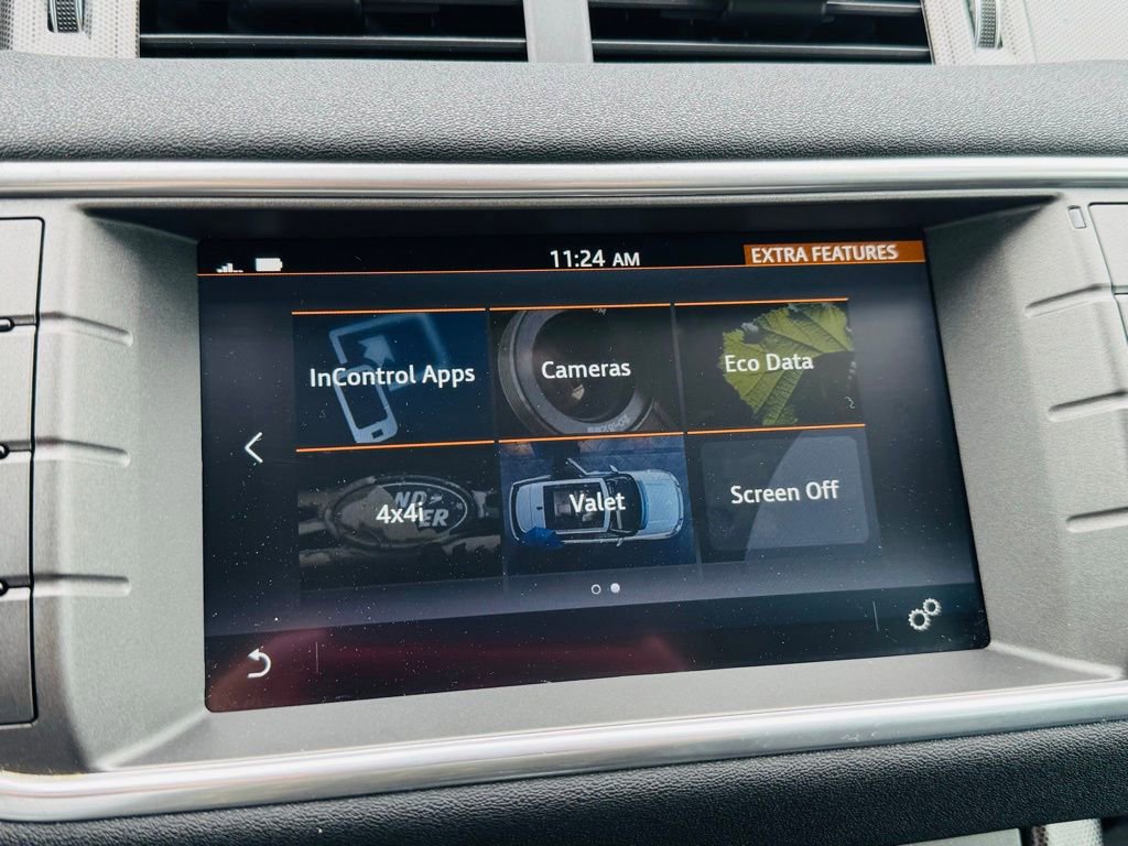 Used 2019 Land Rover Range Rover Evoque SE Premium image 25