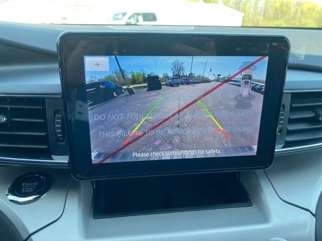 New 2024 Ford Explorer XLT w/ Equipment Group 202A AWD/4WD image 23