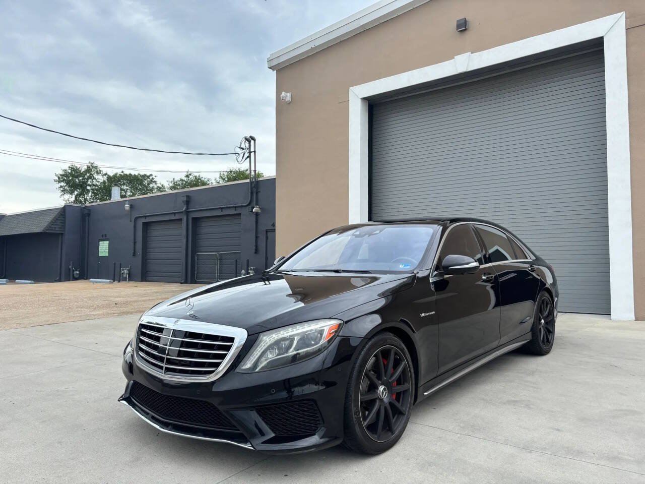 Used 2017 Mercedes-Benz S 63 AMG 4MATIC Sedan image 2