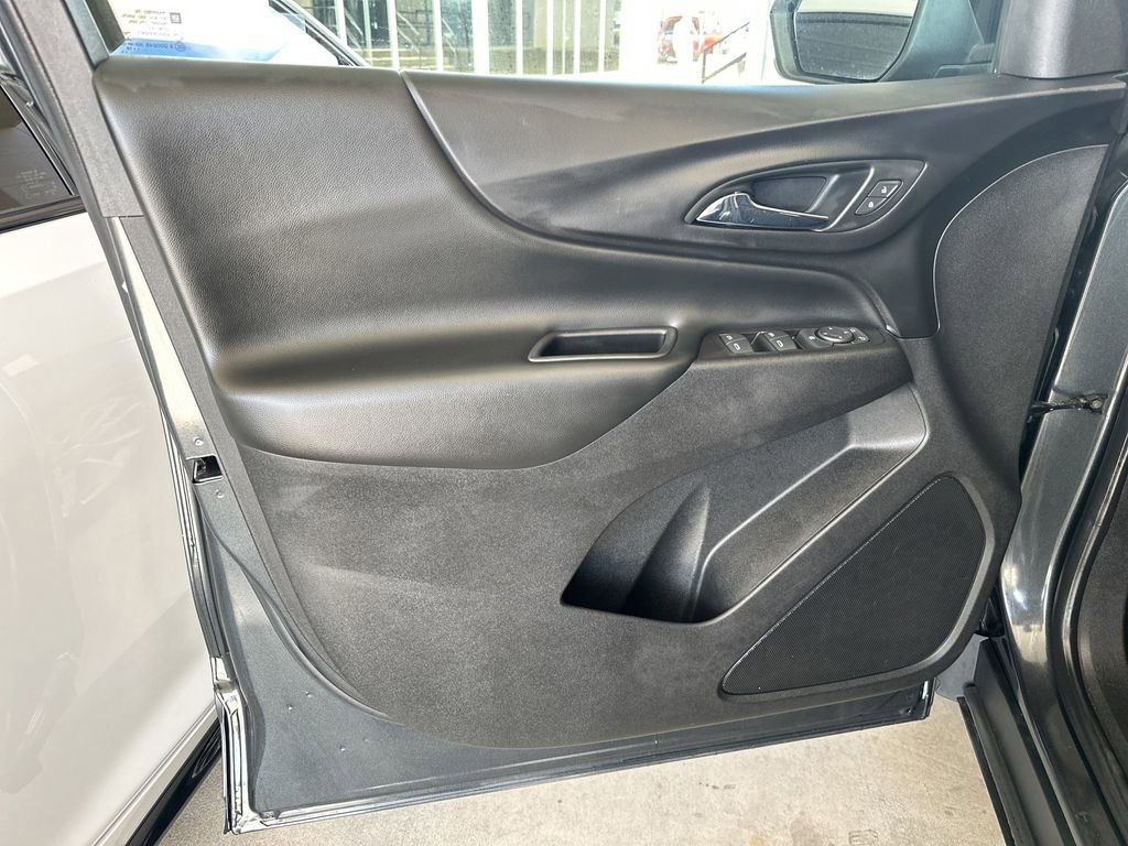 Used 2020 Chevrolet Equinox LT image 10