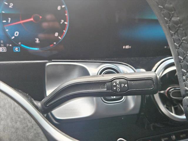 Used 2022 Mercedes-Benz GLB 250 GLB 250 image 21