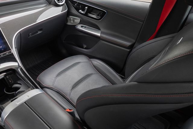 Used 2025 Mercedes-Benz GLC 43 AMG 4MATIC image 26