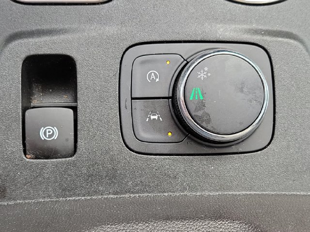 Certified 2023 Chevrolet Traverse LS FWD image 18