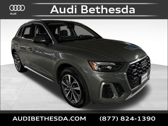 Used 2023 Audi Q5 2.0T Premium w/ Convenience Package image 1