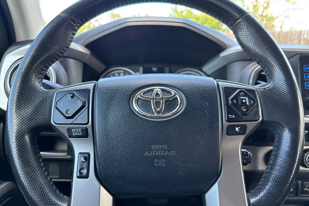 Used 2017 Toyota Tacoma SR5 w/ Tow Package AWD/4WD image 22