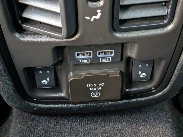 Used 2024 Dodge Durango GT AWD/4WD image 15