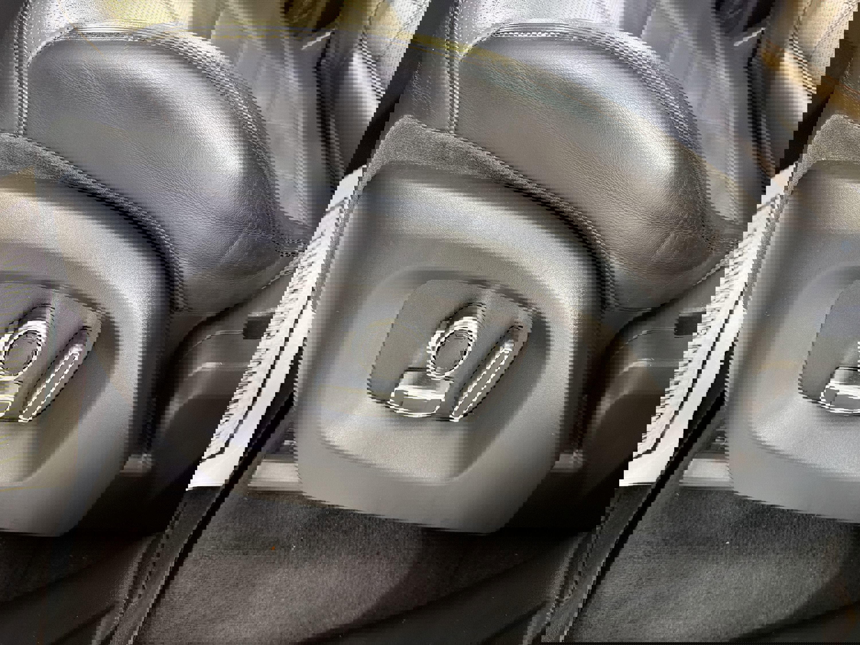 Used 2017 Land Rover Range Rover Sport Autobiography image 11