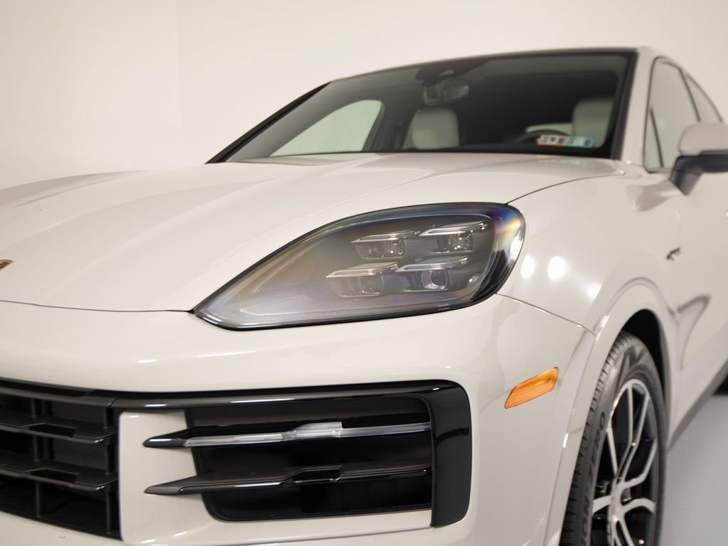 New 2026 Porsche Cayenne S image 36