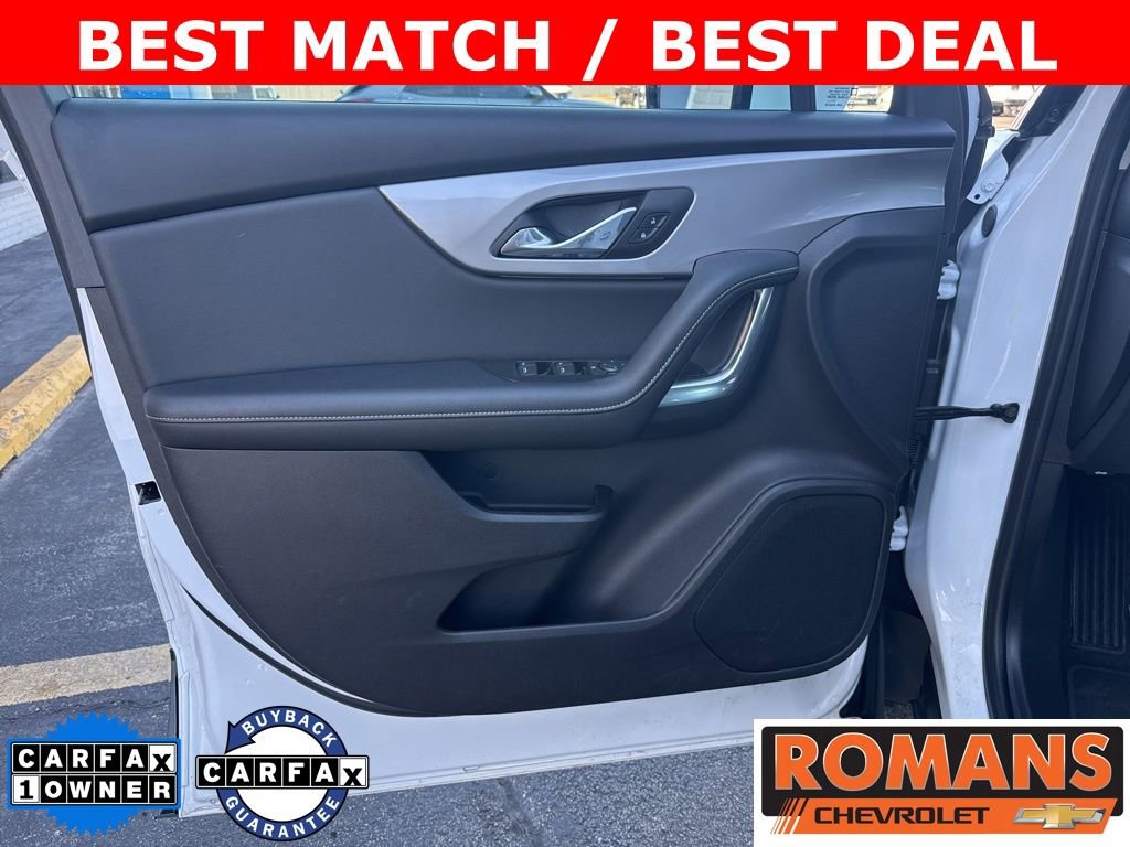 Used 2025 Chevrolet Blazer LT image 11
