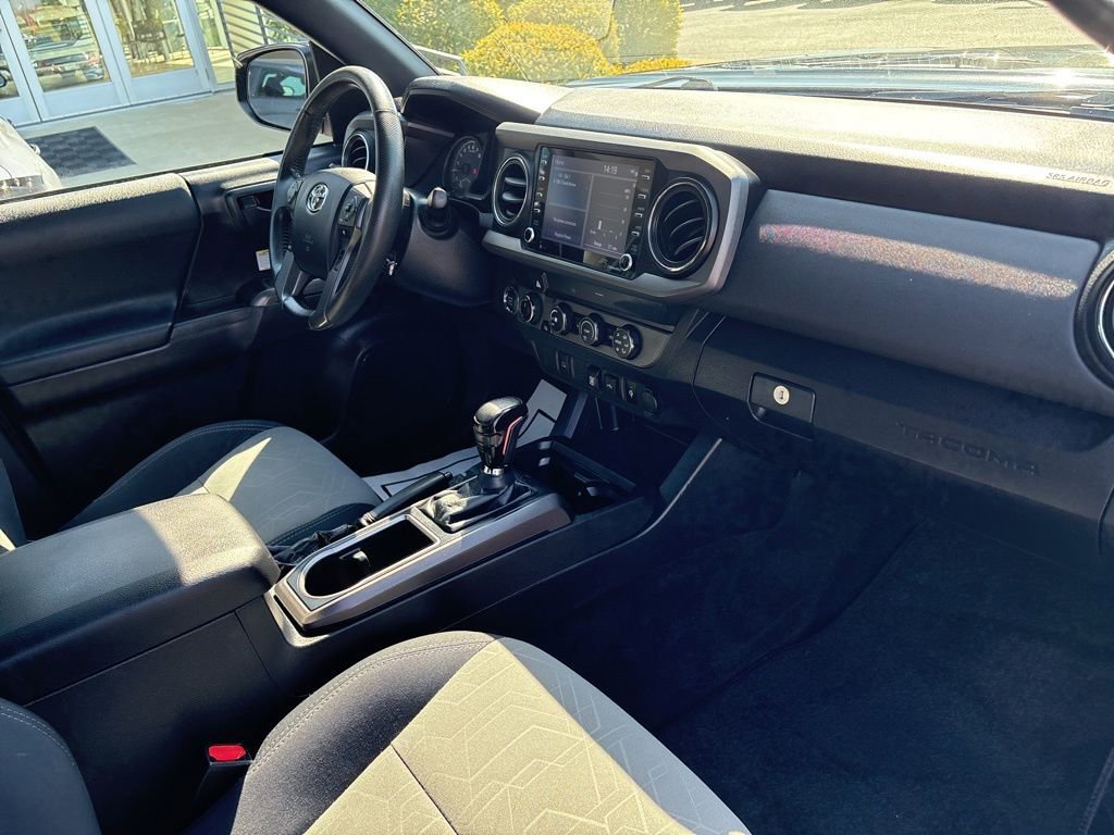 Used 2020 Toyota Tacoma TRD Off-Road image 13
