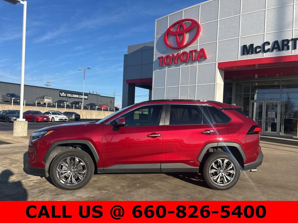 Used 2022 Toyota RAV4 Limited image 13
