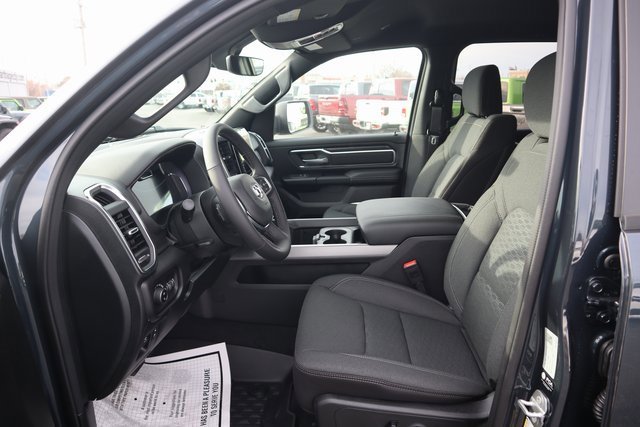 New 2026 RAM 1500 4x4 Crew Cab image 5