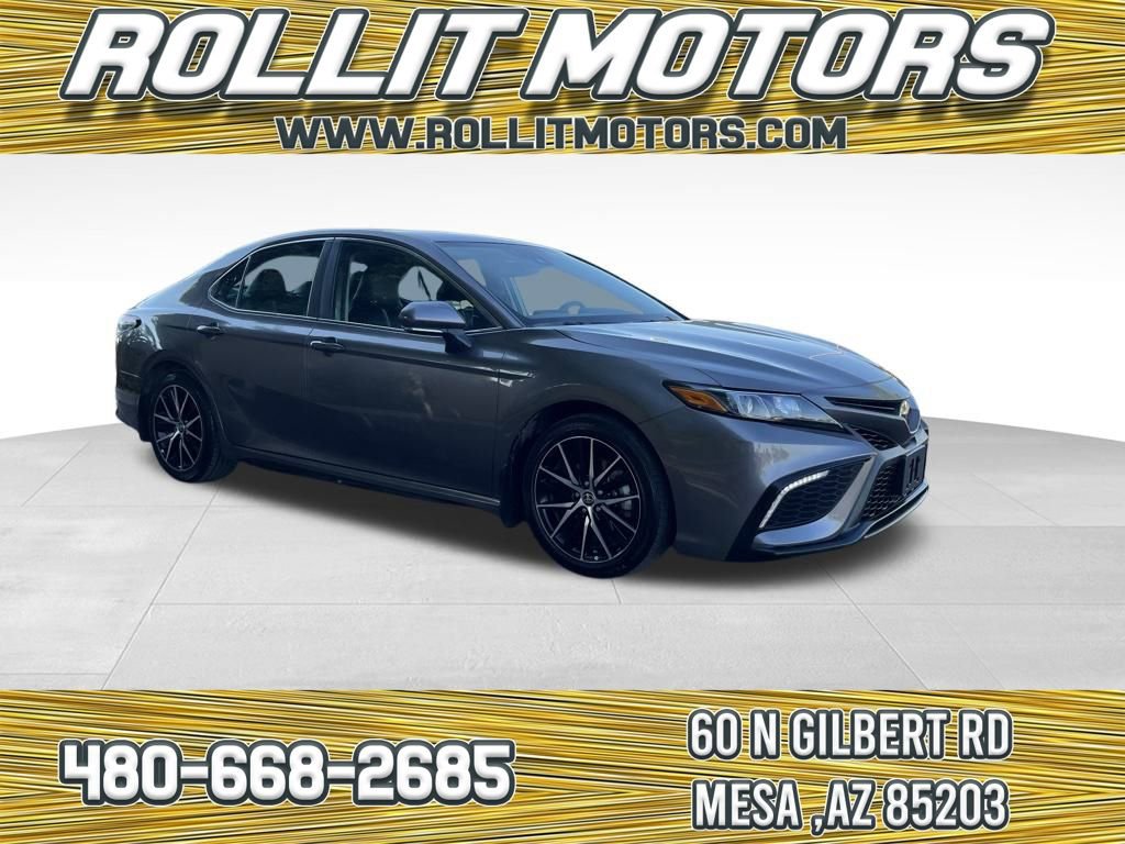 Used 2023 Toyota Camry SE image 1