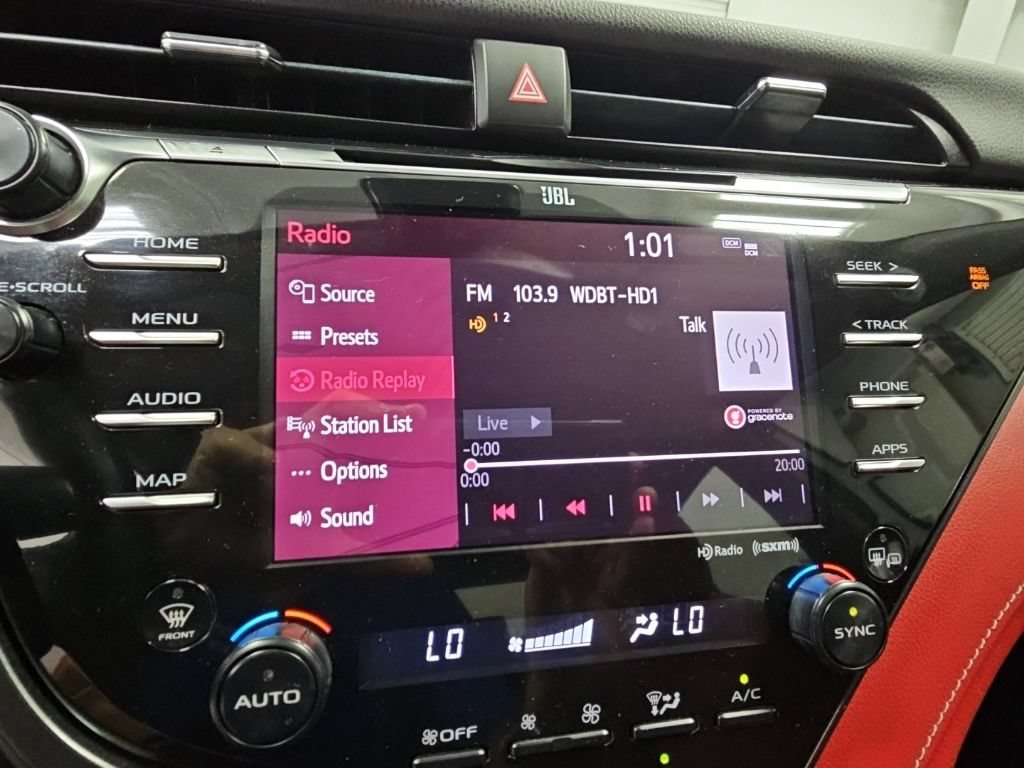Used 2019 Toyota Camry XSE w/ Navigation Package FWD image 16