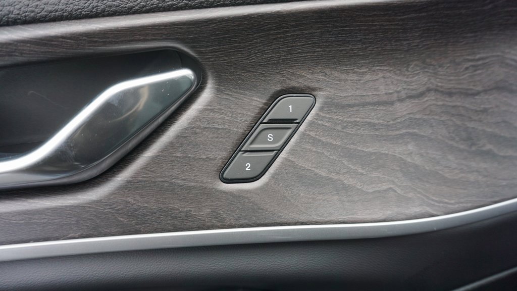 New 2025 Jeep Grand Cherokee Limited image 9