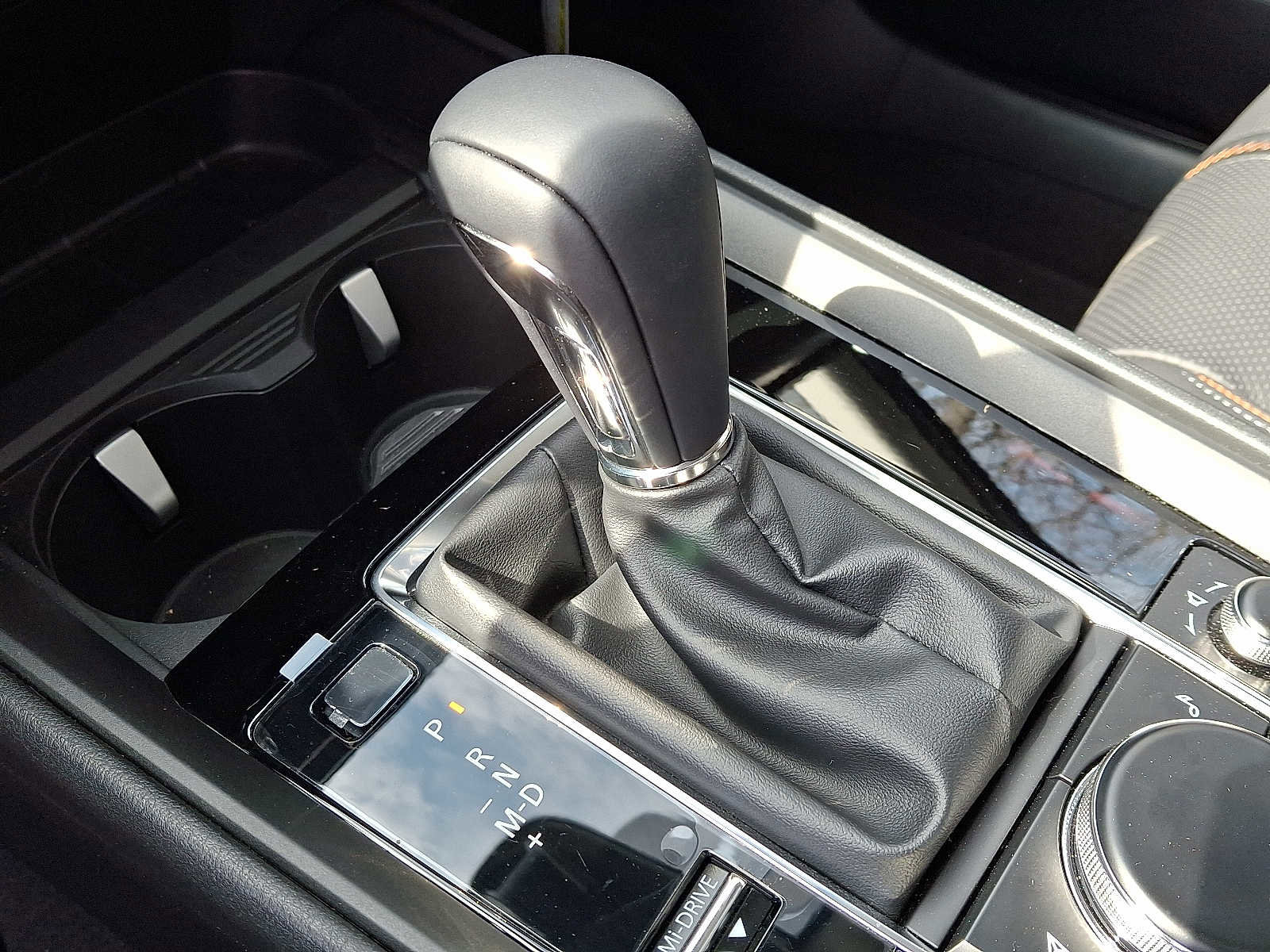 Certified 2025 MAZDA CX-50 AWD 2.5 S w/ Premium Plus Pkg image 16