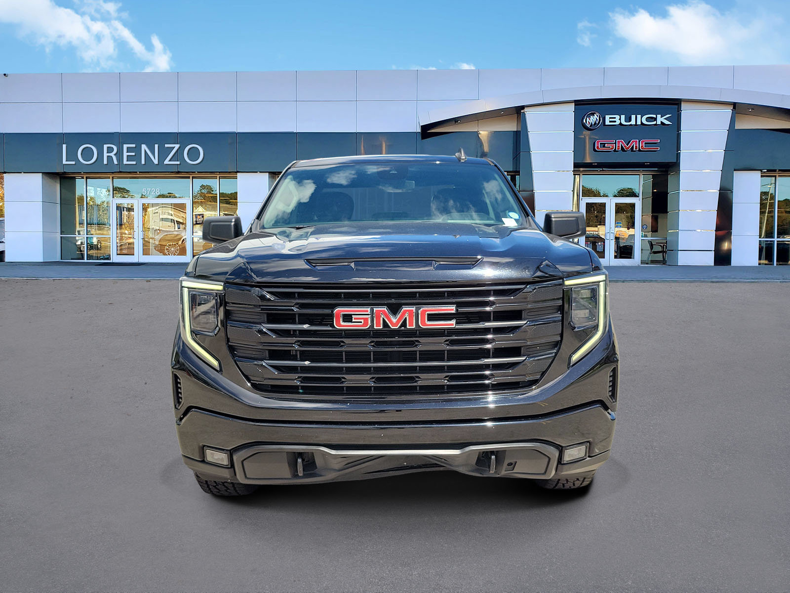 Used 2023 GMC Sierra 1500 Elevation AWD/4WD image 2
