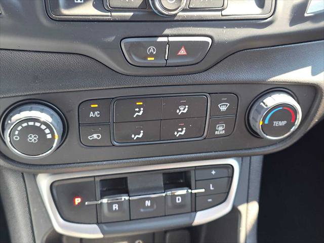 Used 2024 GMC Terrain SLE AWD/4WD image 27