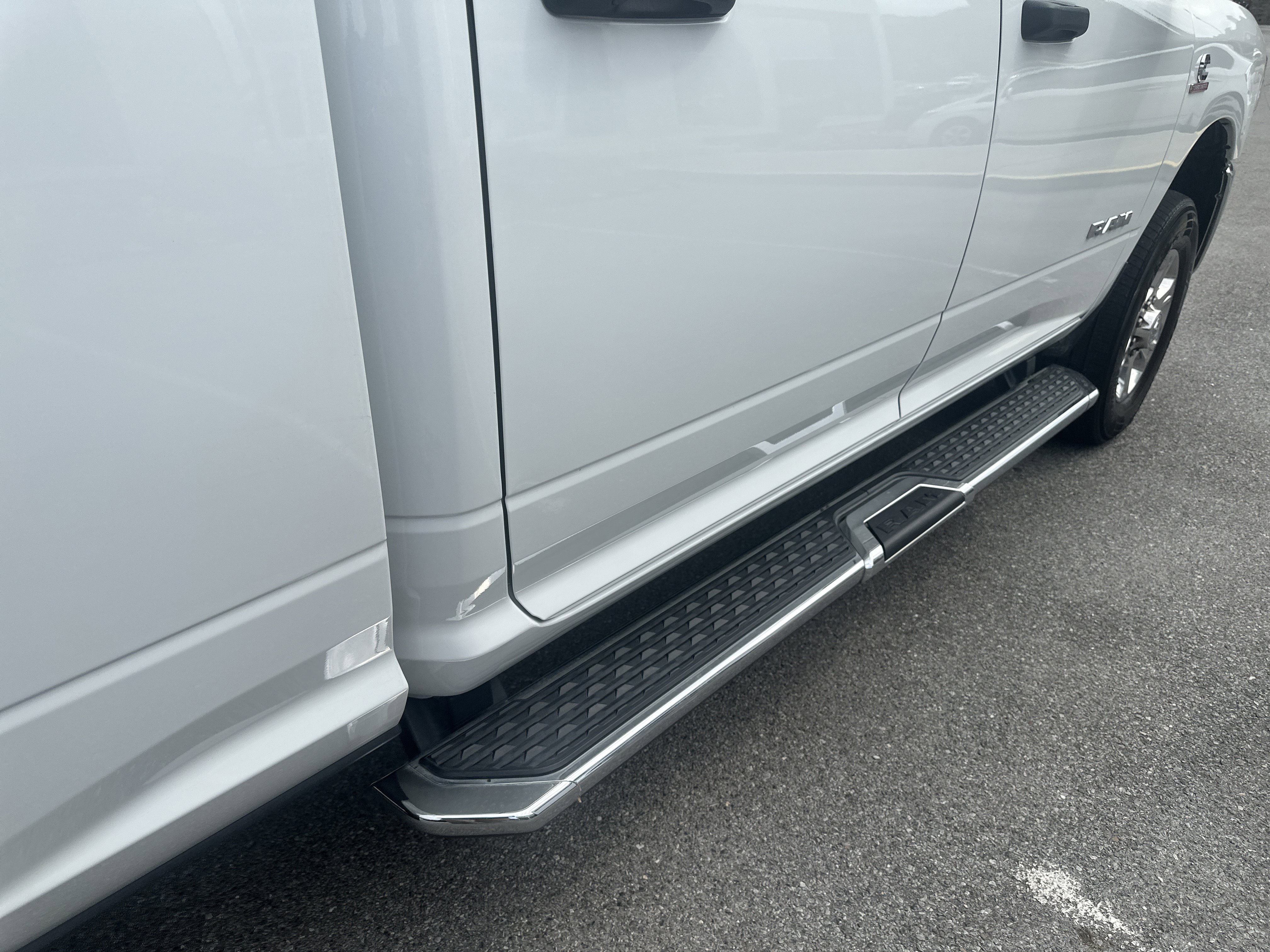 Used 2024 RAM 2500 Big Horn image 25