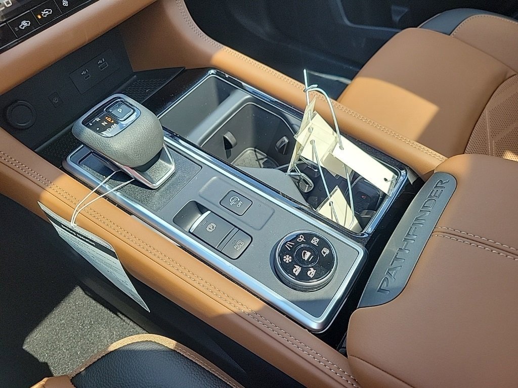 Certified 2025 Nissan Pathfinder Platinum w/ Cargo Package image 21