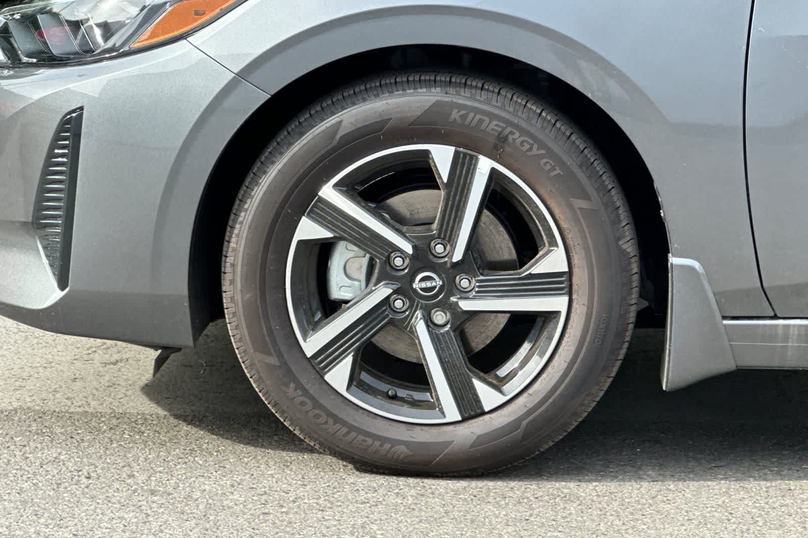 Certified 2025 Nissan Sentra SV FWD image 27
