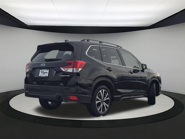 Used 2023 Subaru Forester Limited image 7