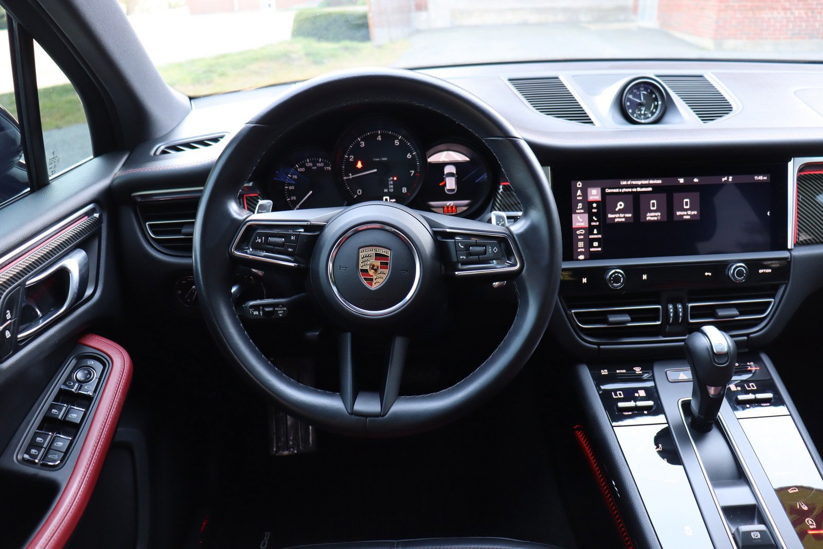 Used 2023 Porsche Macan Turbo AWD/4WD image 23
