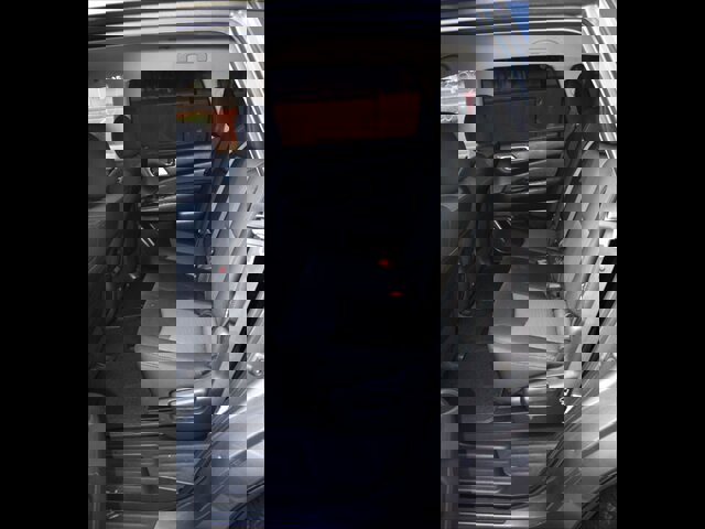 Used 2018 Nissan Pathfinder SV image 21