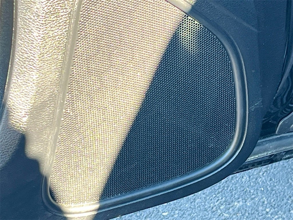 Used 2022 Dodge Charger R/T w/ Performance Handling Group image 18