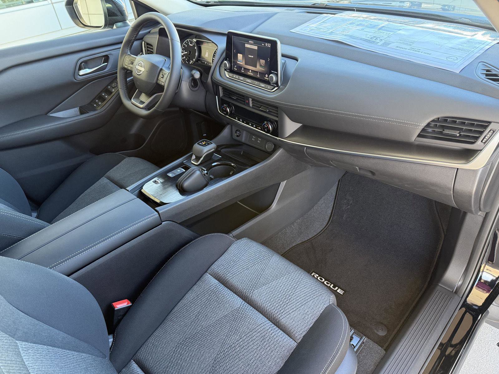 New 2026 Nissan Rogue SV FWD image 31