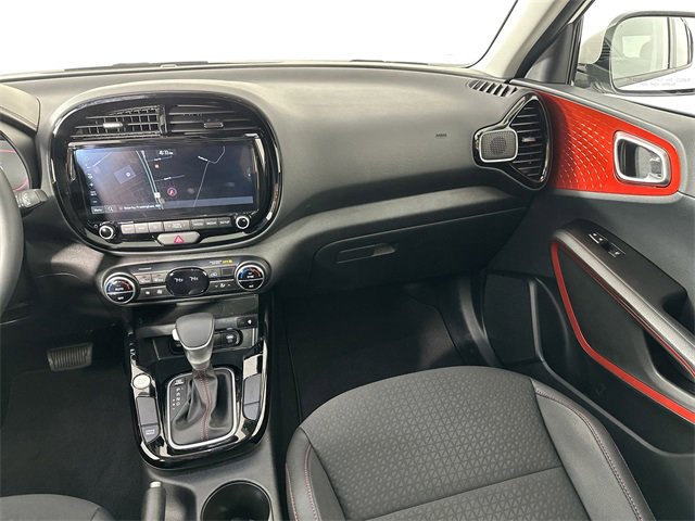 Used 2025 Kia Soul GT-Line image 27