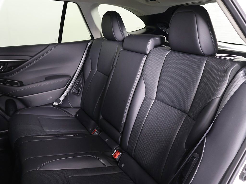 Used 2024 Subaru Outback Touring XT AWD/4WD image 32