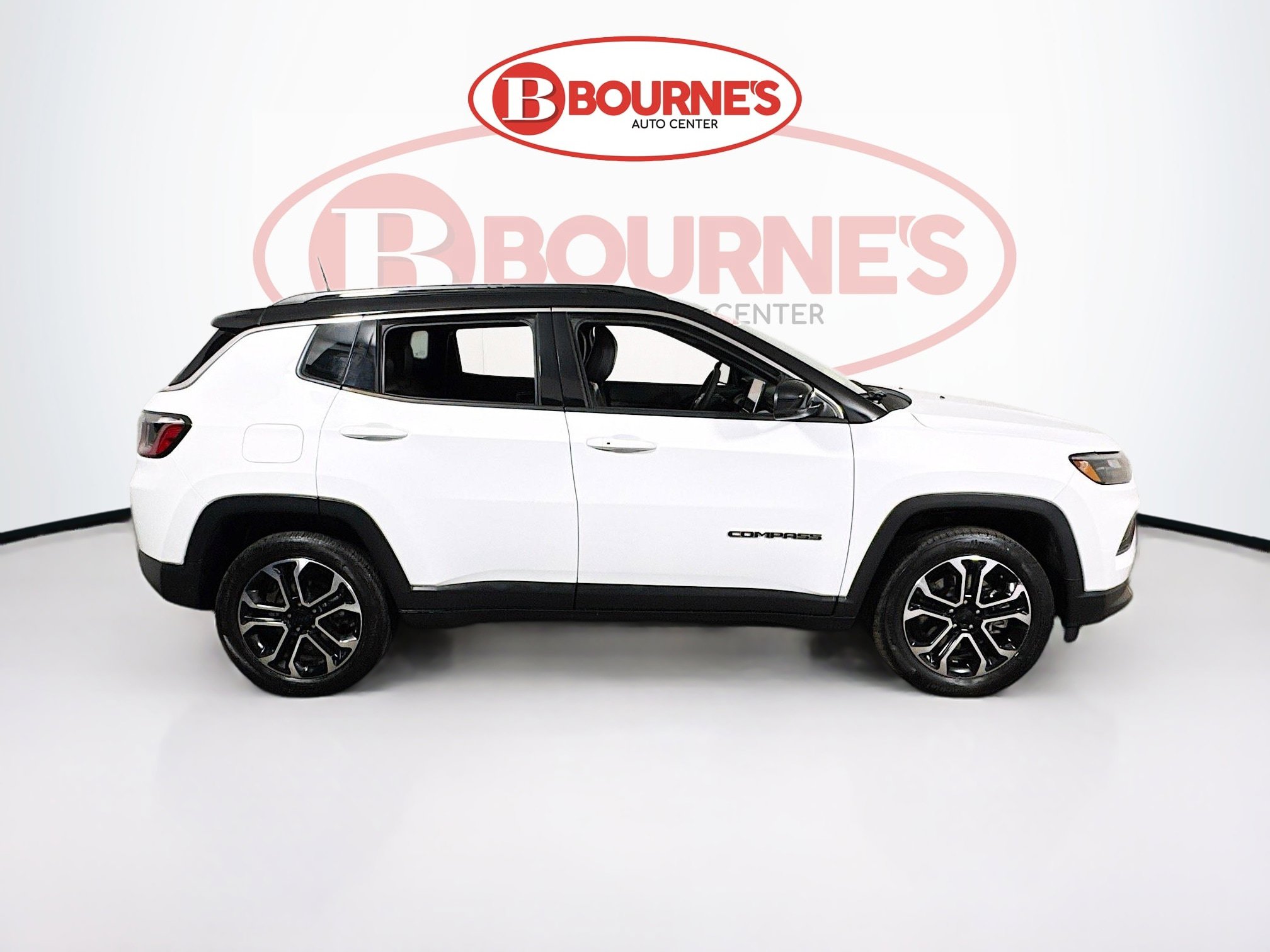 Used 2023 Jeep Compass Limited AWD/4WD image 9