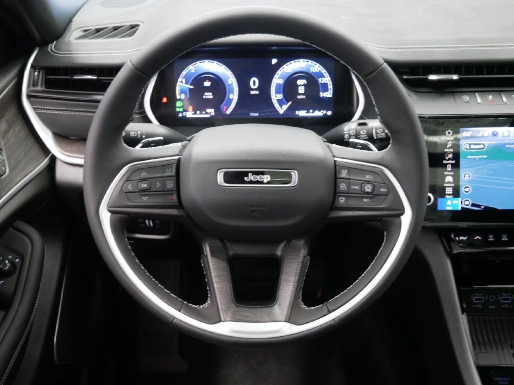 New 2027 Jeep Grand Cherokee L Limited AWD/4WD image 17