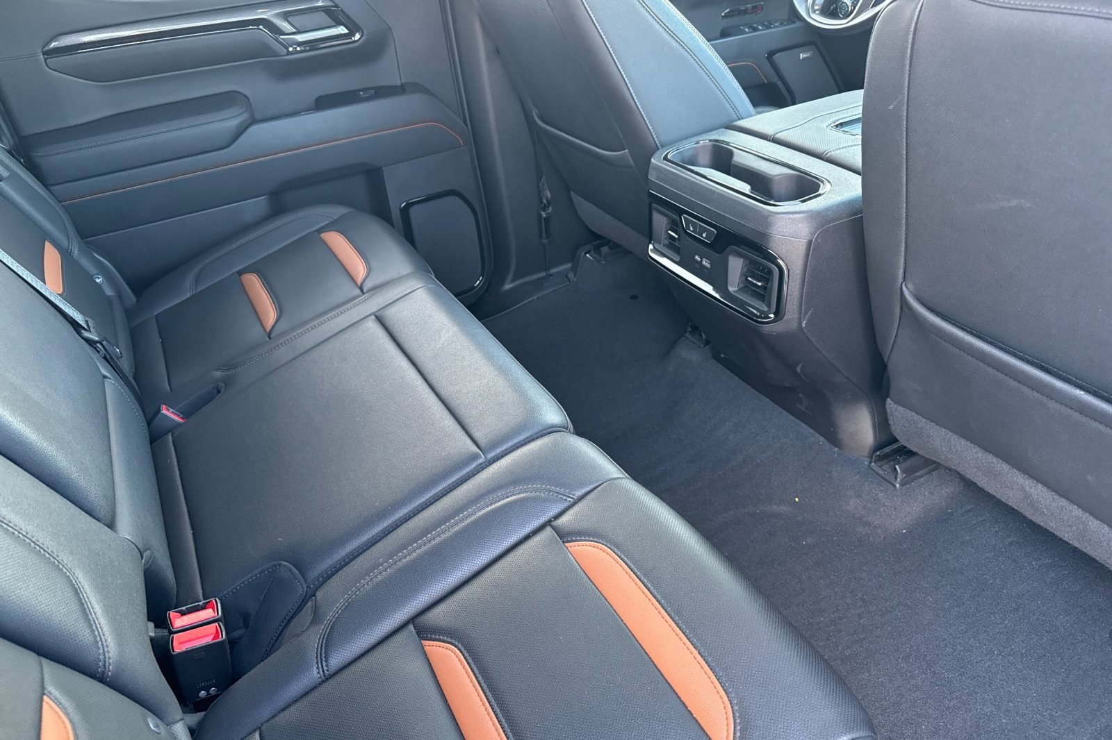 Used 2022 GMC Sierra 1500 AT4 w/ AT4 Premium Package image 18