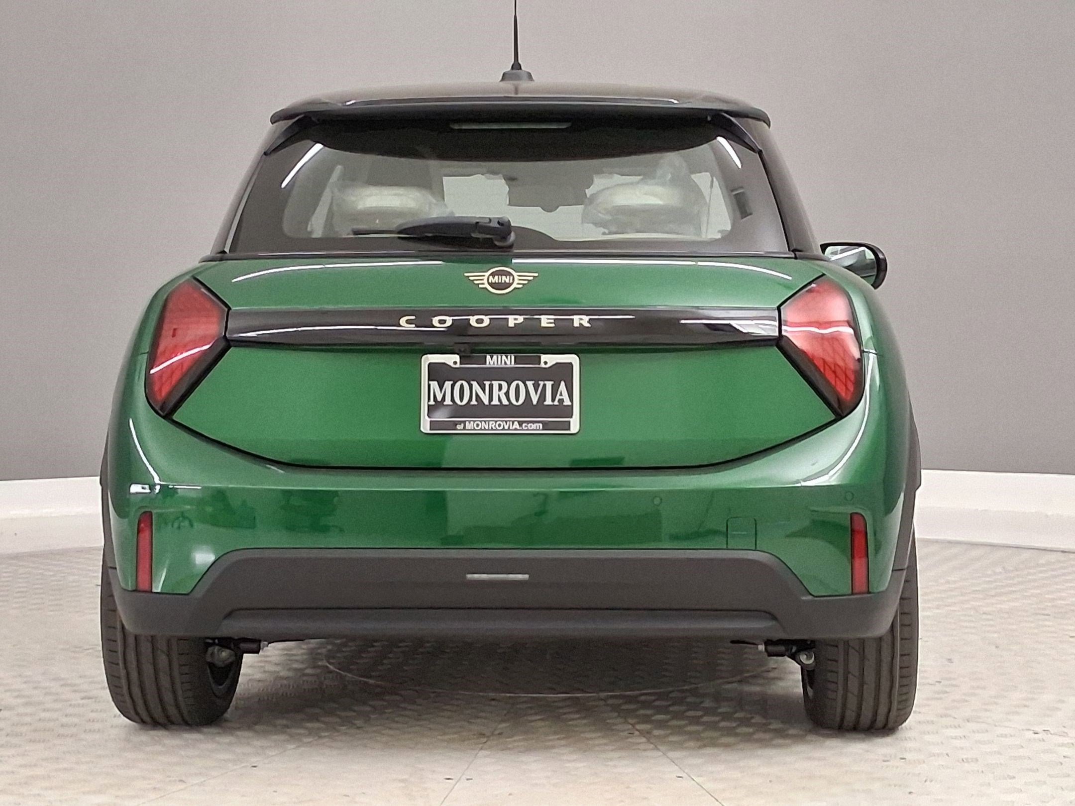 New 2026 MINI Cooper 2-Door Hardtop image 8