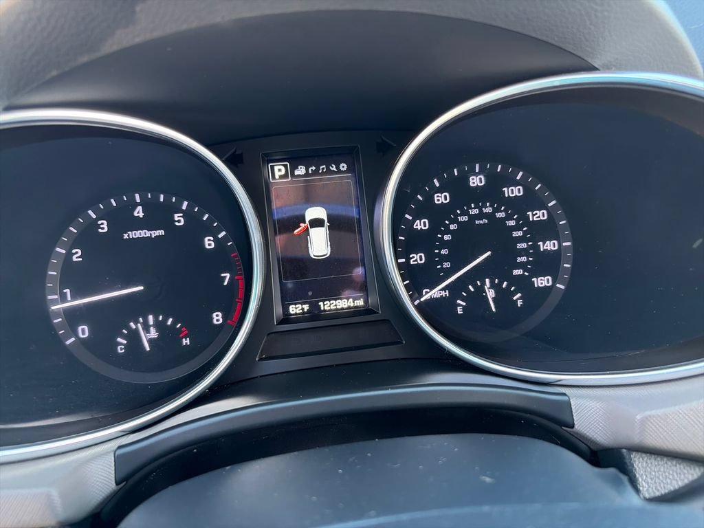 Used 2017 Hyundai Santa Fe AWD image 18