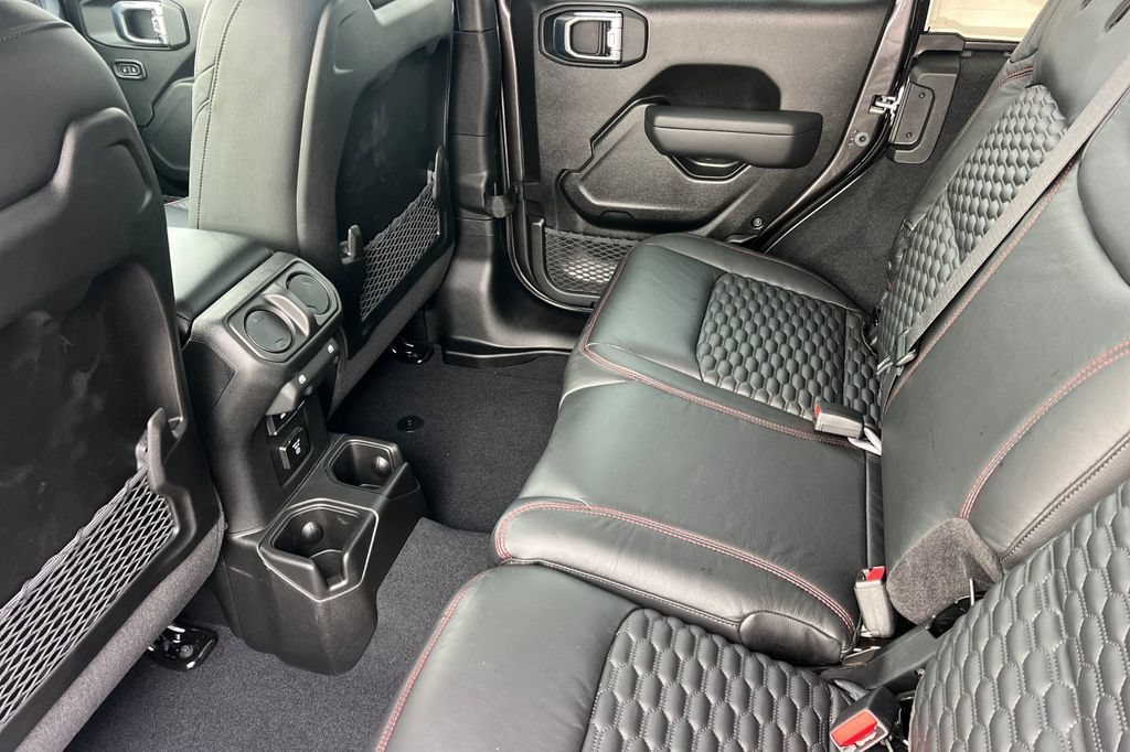 New 2026 Jeep Wrangler Unlimited Rubicon AWD/4WD image 12