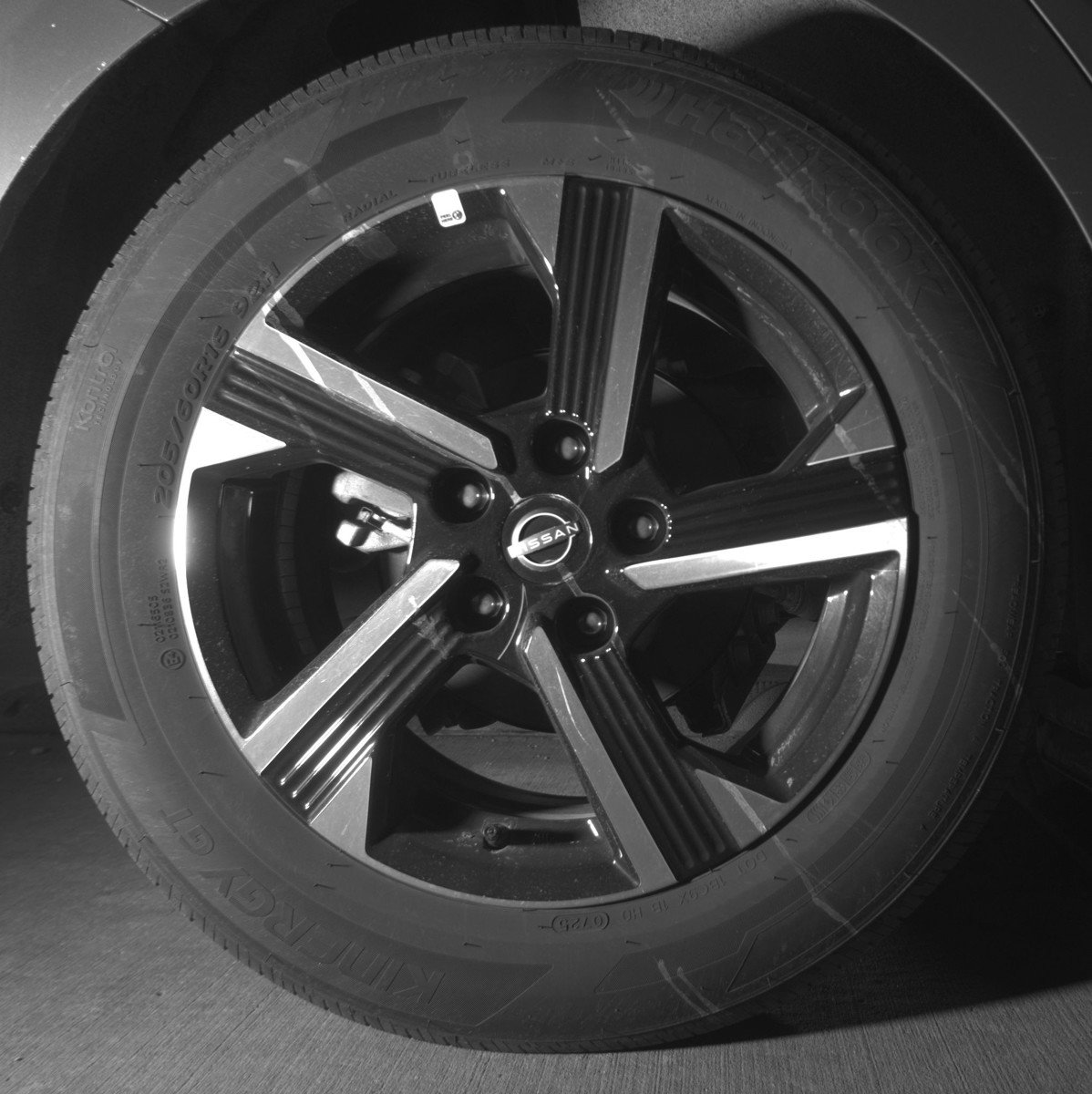 Used 2025 Nissan Sentra SV image 15
