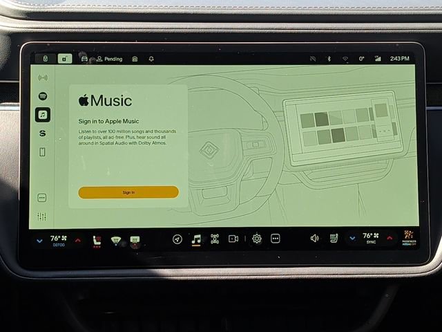 Used 2024 Rivian R1S Adventure image 8