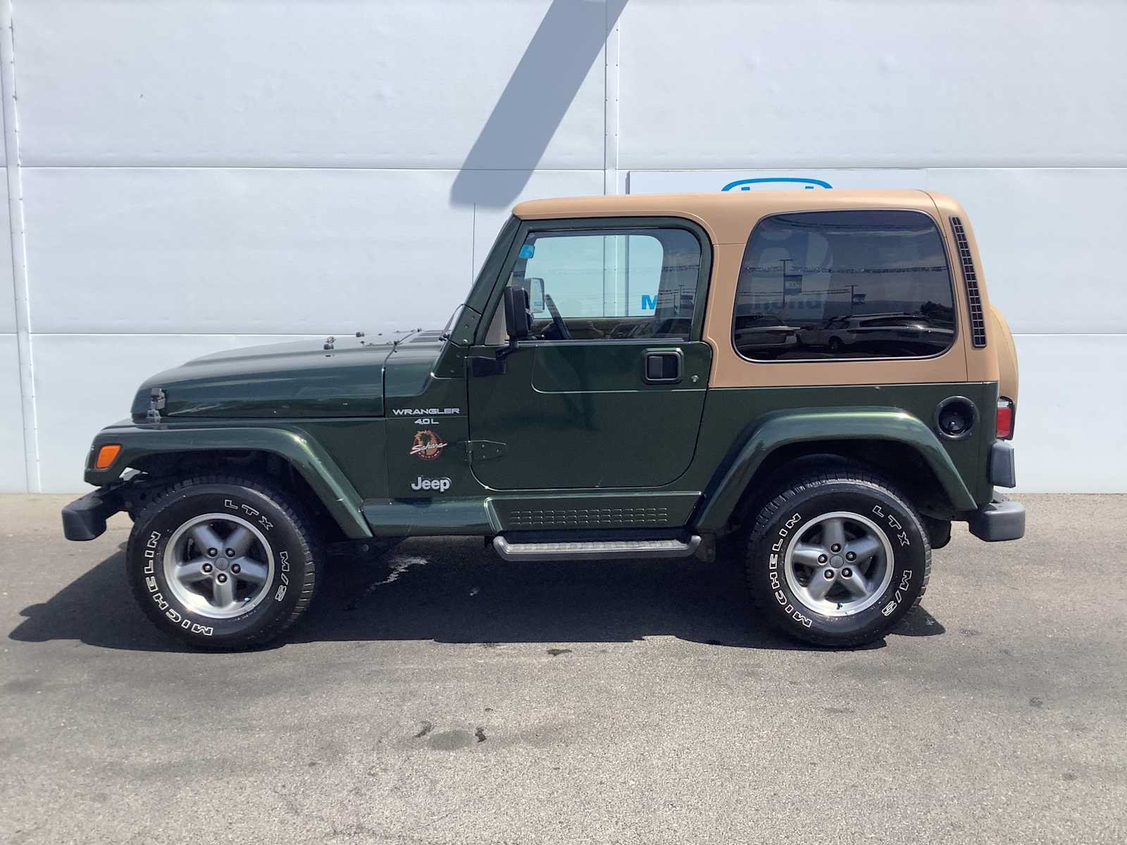 Used 1997 Jeep Wrangler Sahara AWD/4WD image 2