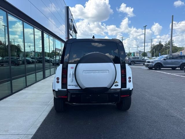 Used 2022 Land Rover Defender 110 X-Dynamic SE AWD/4WD image 4