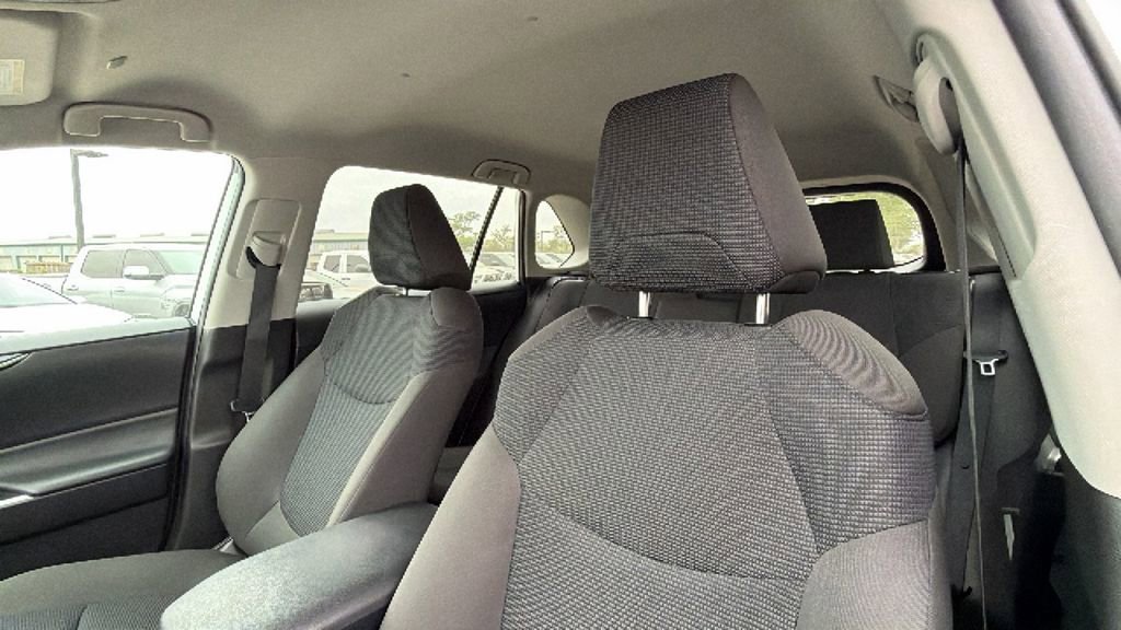 Certified 2025 Toyota RAV4 LE image 21