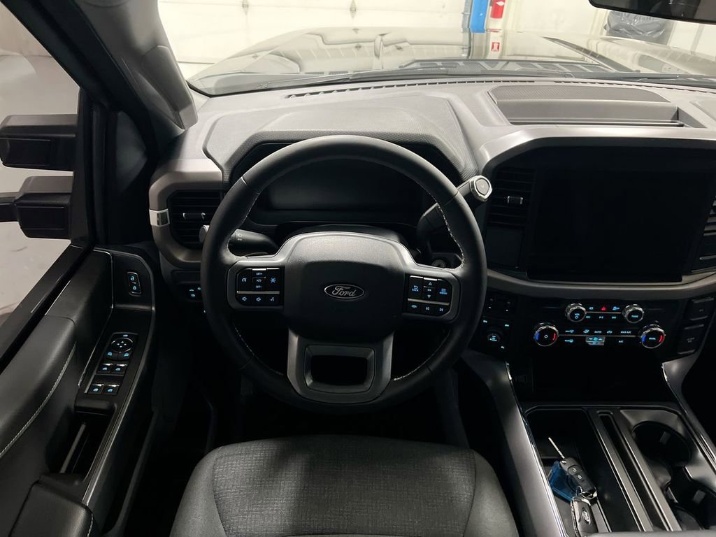 Used 2025 Ford F150 XLT w/ Equipment Group 301A Standard image 11