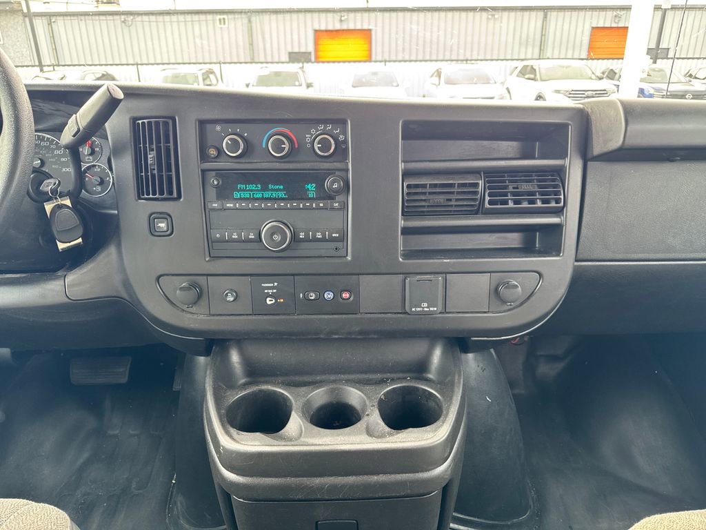 Used 2024 GMC Savana 2500 w/ Driver Convenience Package image 19
