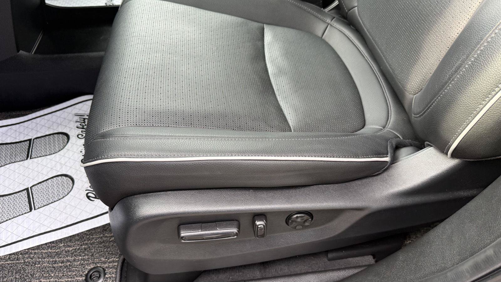Used 2026 Honda Odyssey Elite image 44