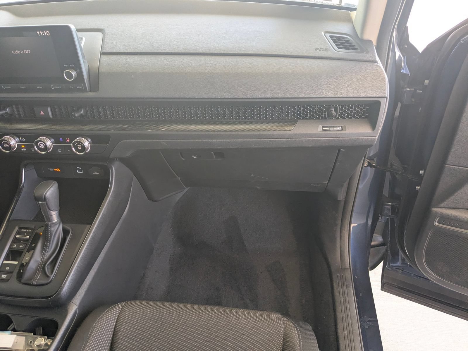 Used 2025 Honda CR-V LX image 25