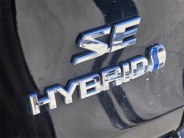 Used 2023 Toyota RAV4 SE w/ Convenience Package image 8